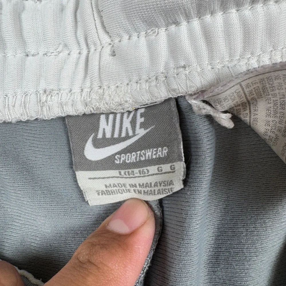 Nike will ship